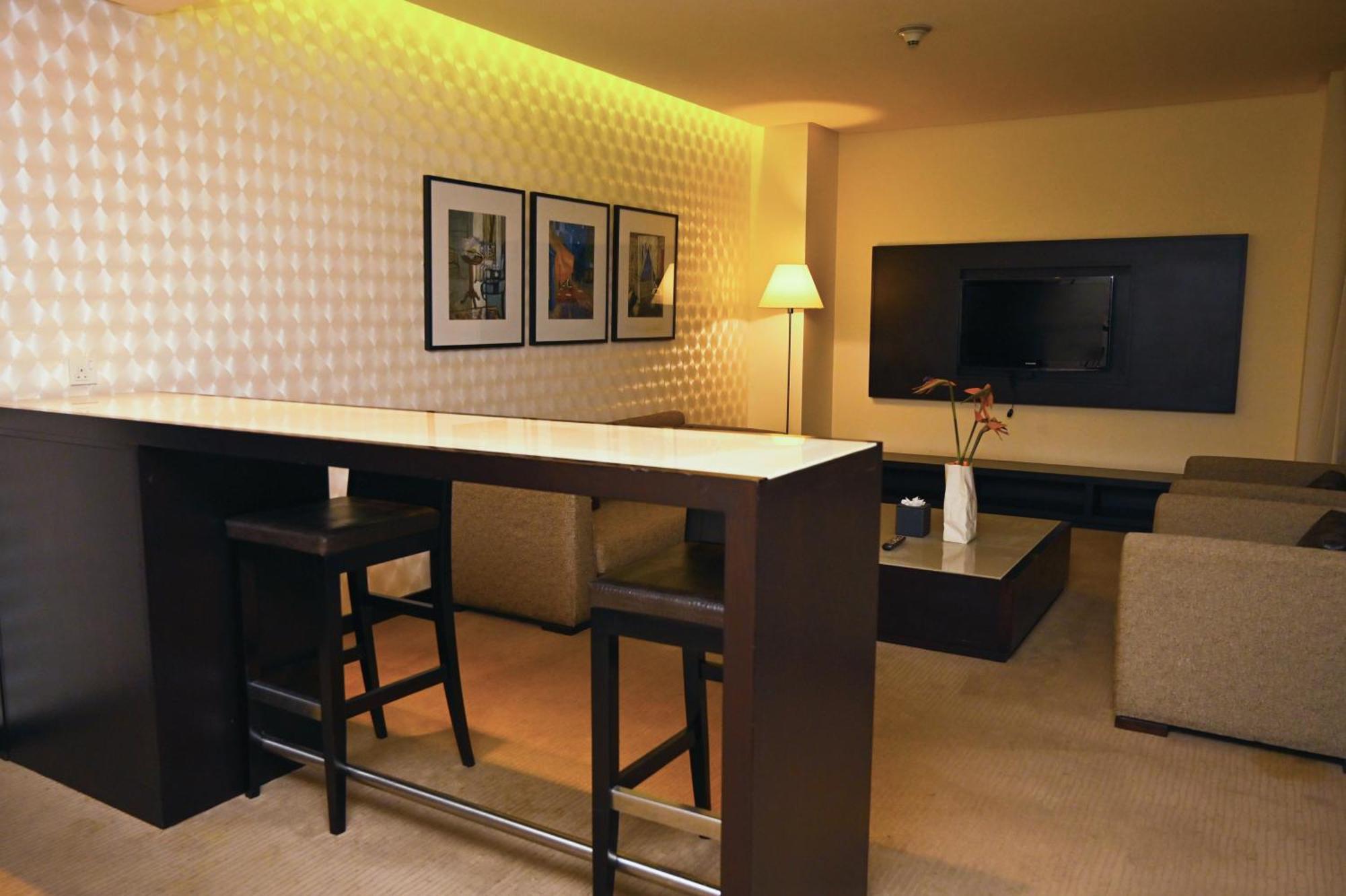 Hues Boutique Hotel Dubai Dış mekan fotoğraf